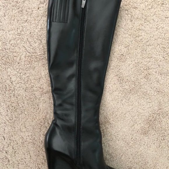 Via Spiga Black leather tall boots. SIZE 7. - Picture 4 of 5